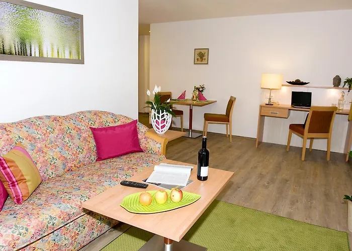 - Boarding Sonnenhof Lenzing